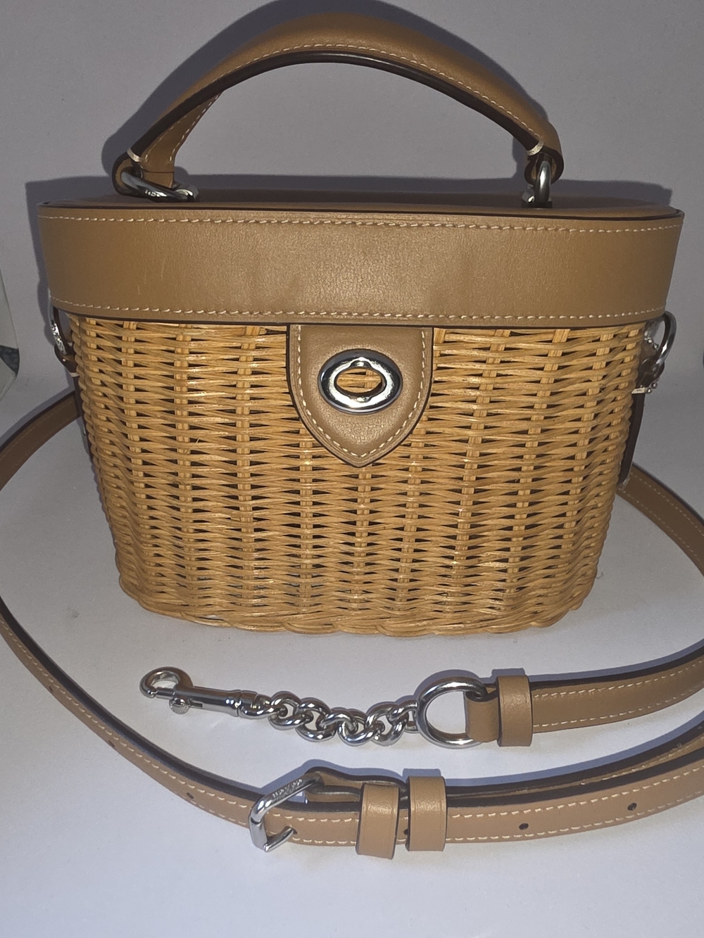 Like New COACH Kay Handbag - Picture 4 of 14